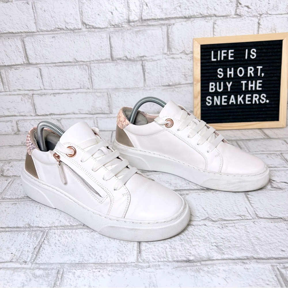 EOS as you are, leather sneakers US 8.5/ Euro 39